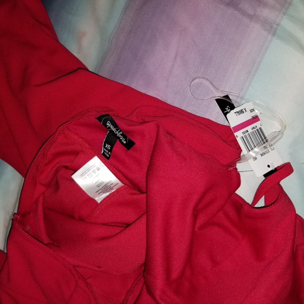 Red jumpsuit - Picture 2 of 7